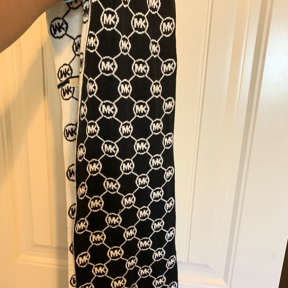 Michael Kors Scarf